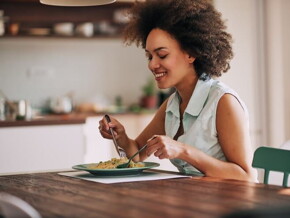 Alimentação no Pós-Parto - O Que Comer e O Que Evitar? | Patrícia Freitas em Nestlé Baby&Me