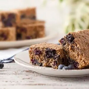 Bolo Integral de Banana e Blueberry, sem Açúcar e sem Lactose