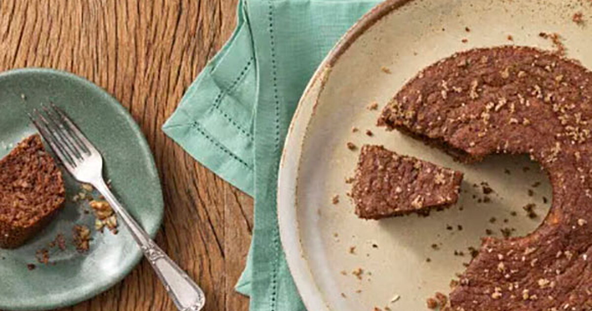 Tenha um café da manhã delicioso com este bolo de banana com aveia